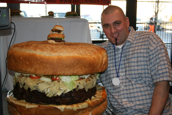 biggest-burger-1.jpg